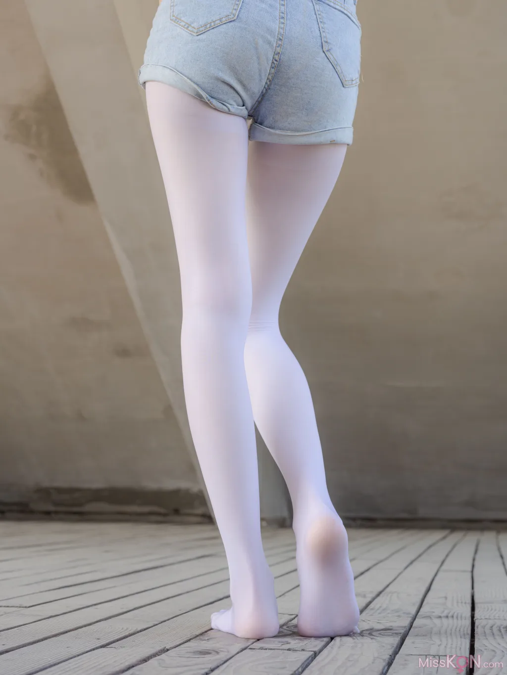 [森萝财团写真] 媛媛 试拍 15D超薄白丝