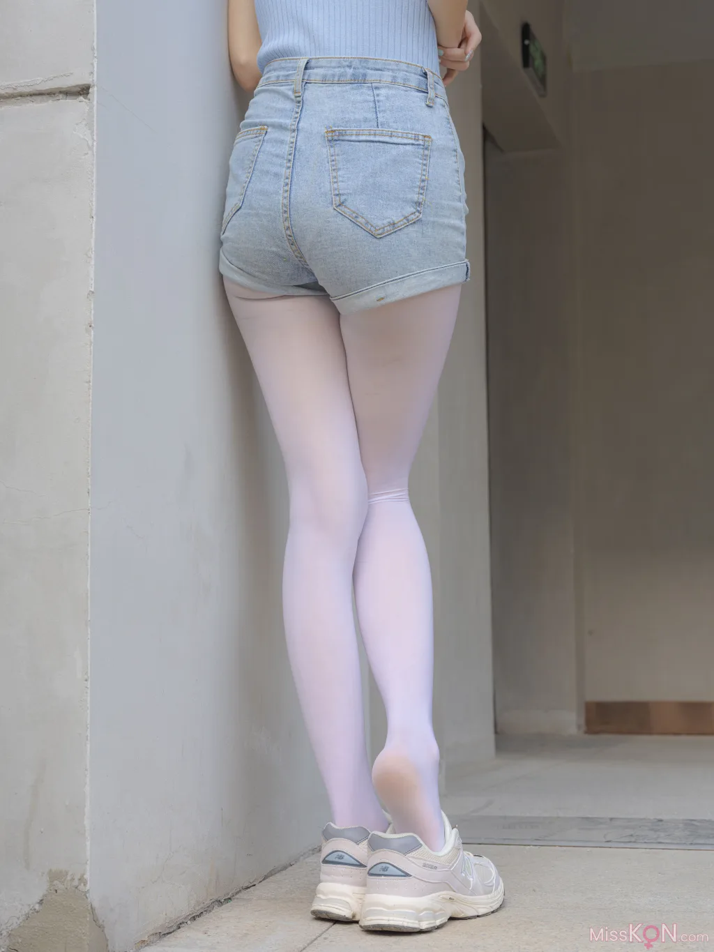 [森萝财团写真] 媛媛 试拍 15D超薄白丝