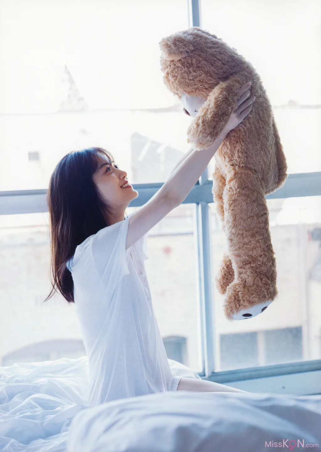 Mizuki Yamashita (山下美月)_ 乃木坂46 – 2nd写真集「ヒロイン」