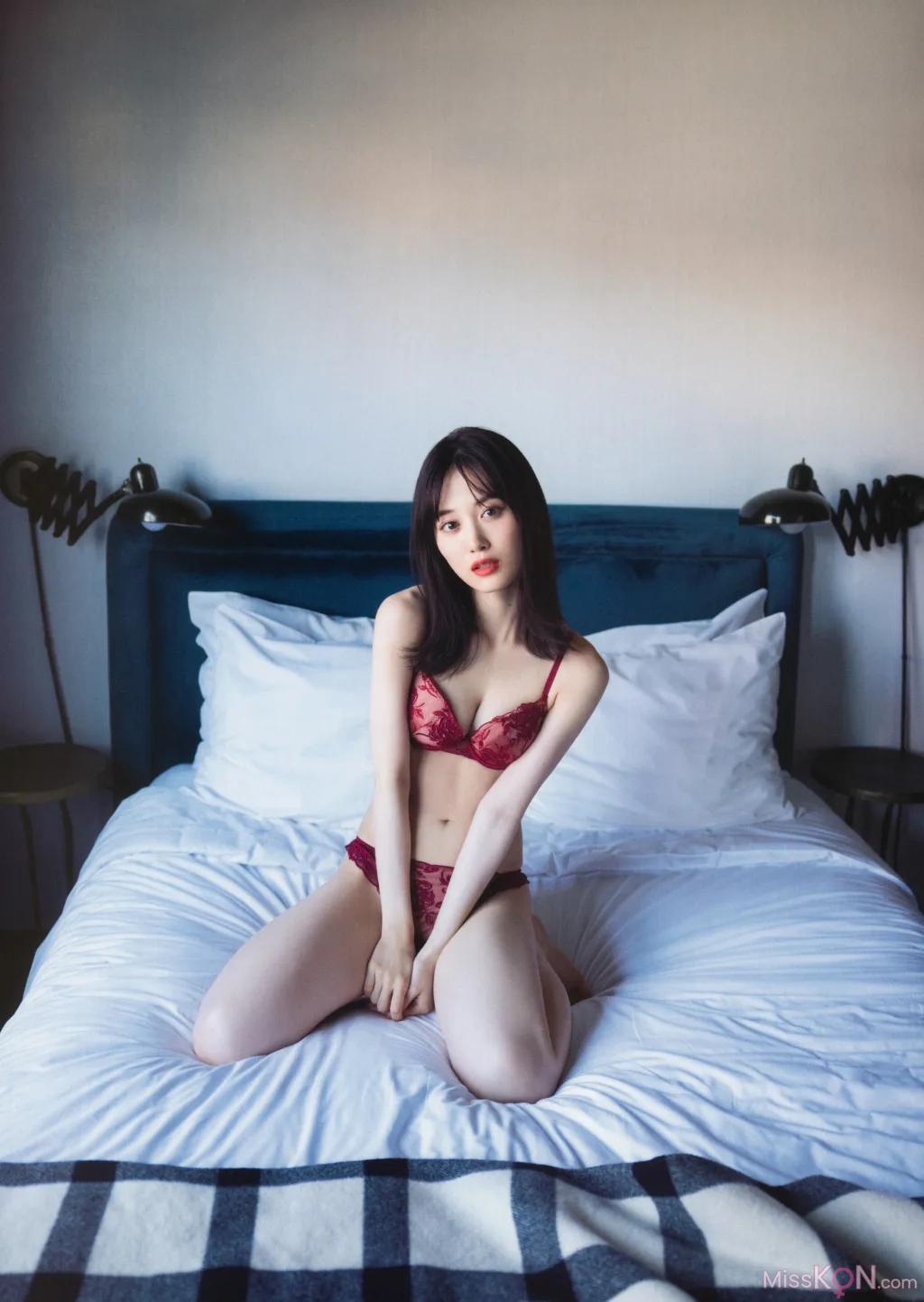 Mizuki Yamashita (山下美月)_ 乃木坂46 – 2nd写真集「ヒロイン」