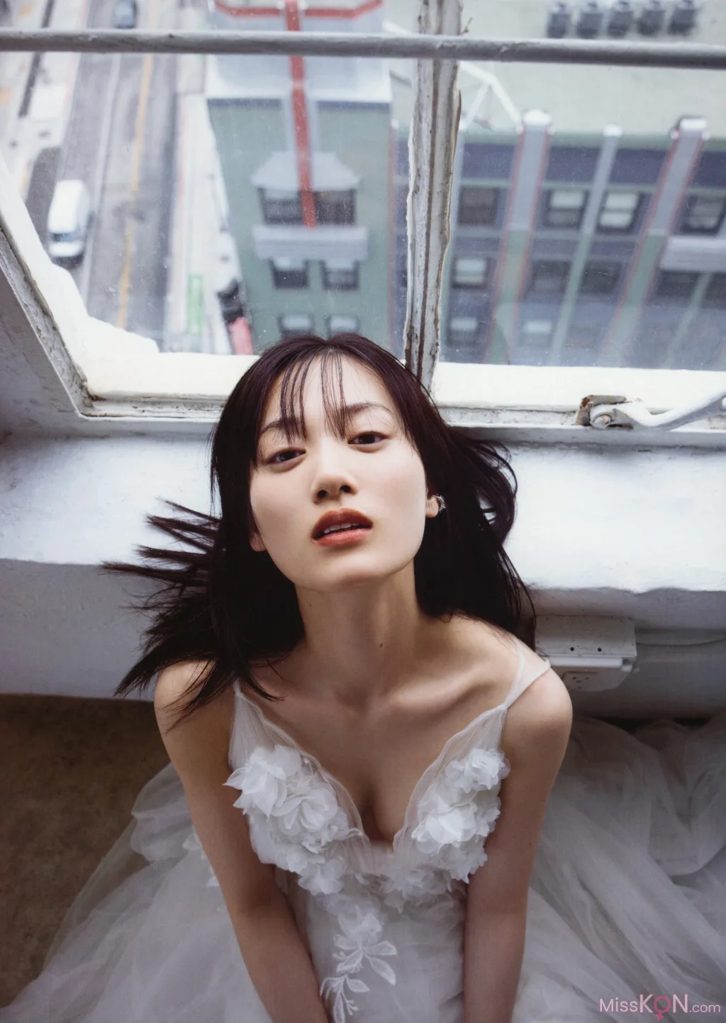 Mizuki Yamashita (山下美月)_ 乃木坂46 – 2nd写真集「ヒロイン」