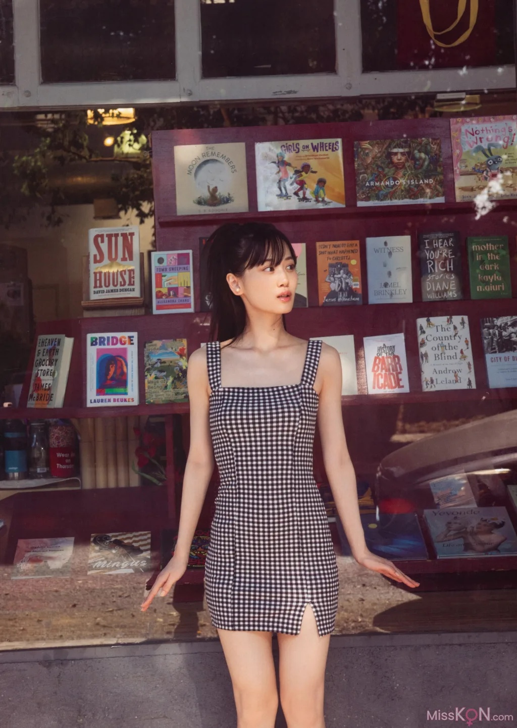 Mizuki Yamashita (山下美月)_ 乃木坂46 – 2nd写真集「ヒロイン」
