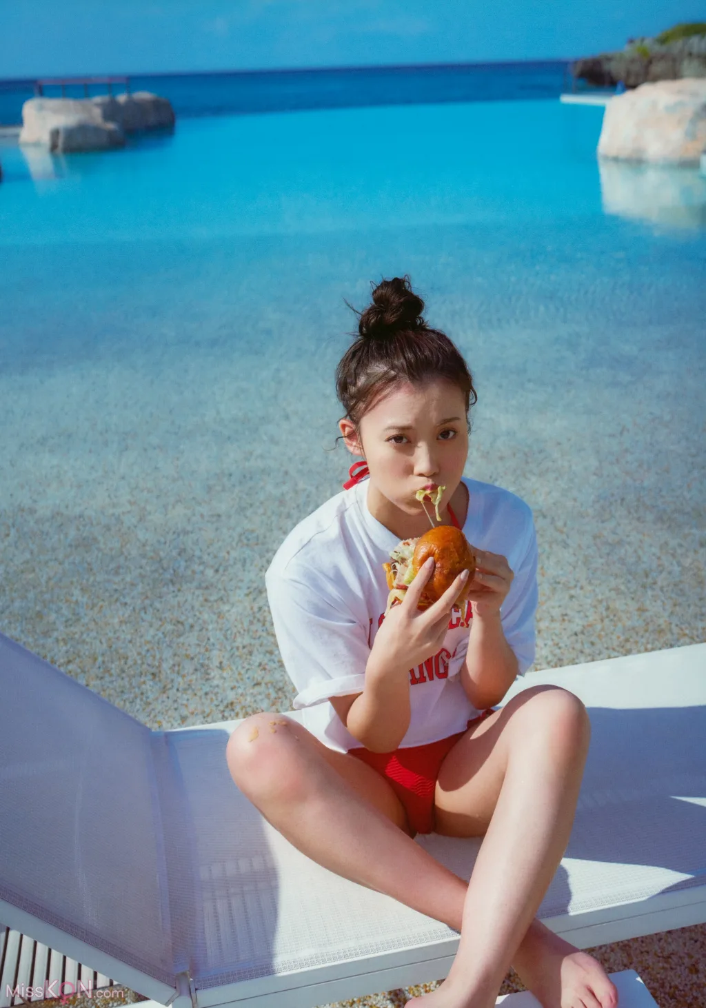 Rin Okabe (岡部麟)_ ファースト写真集「エスカルゴ」