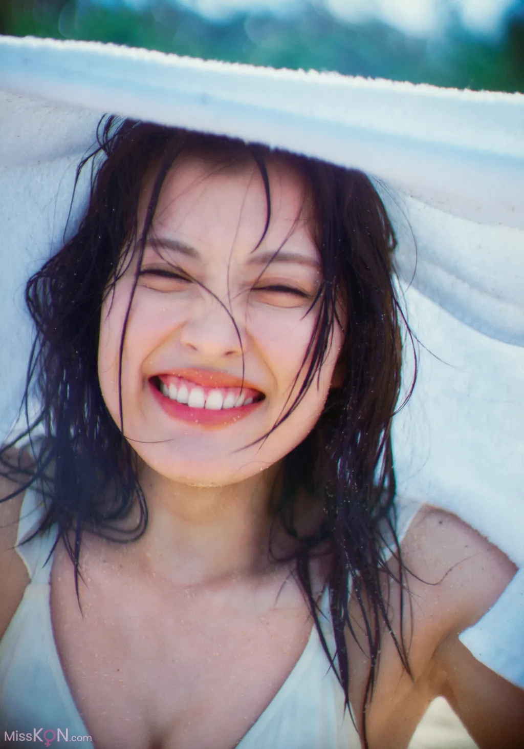 Rin Okabe (岡部麟)_ ファースト写真集「エスカルゴ」