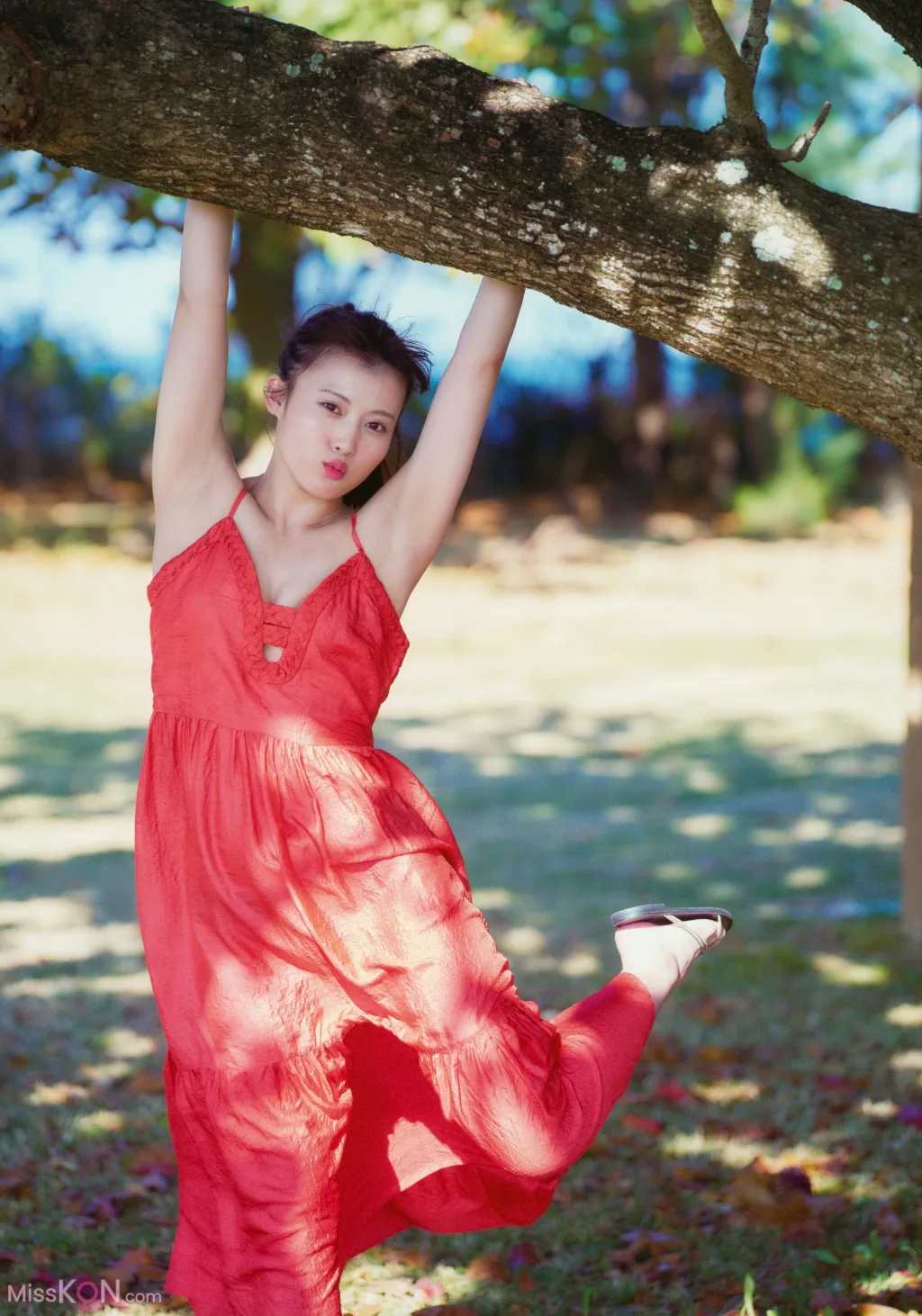 Rin Okabe (岡部麟)_ ファースト写真集「エスカルゴ」