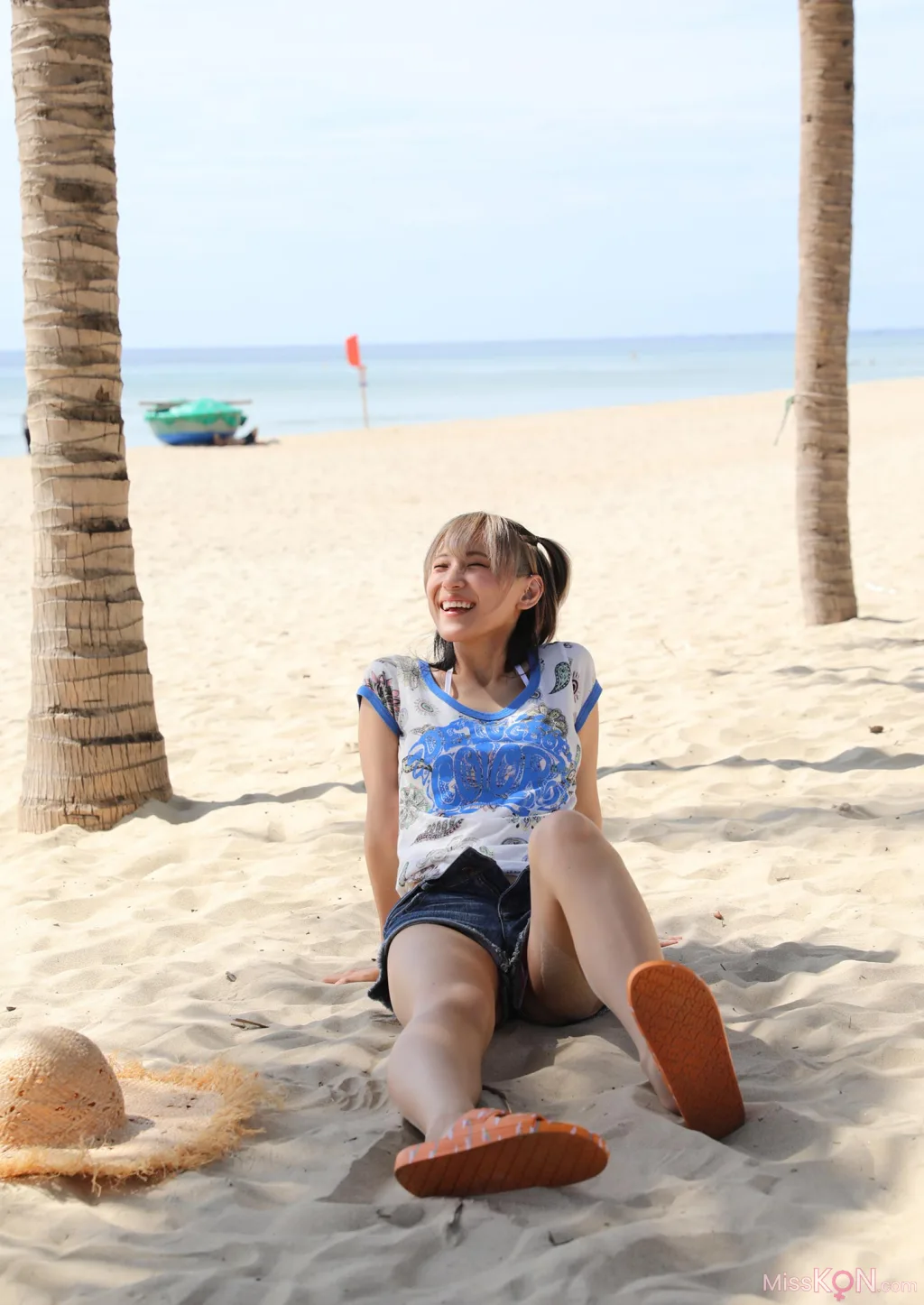 Tsunko (つんこ)_ 1st写真集 OVER Another Edition