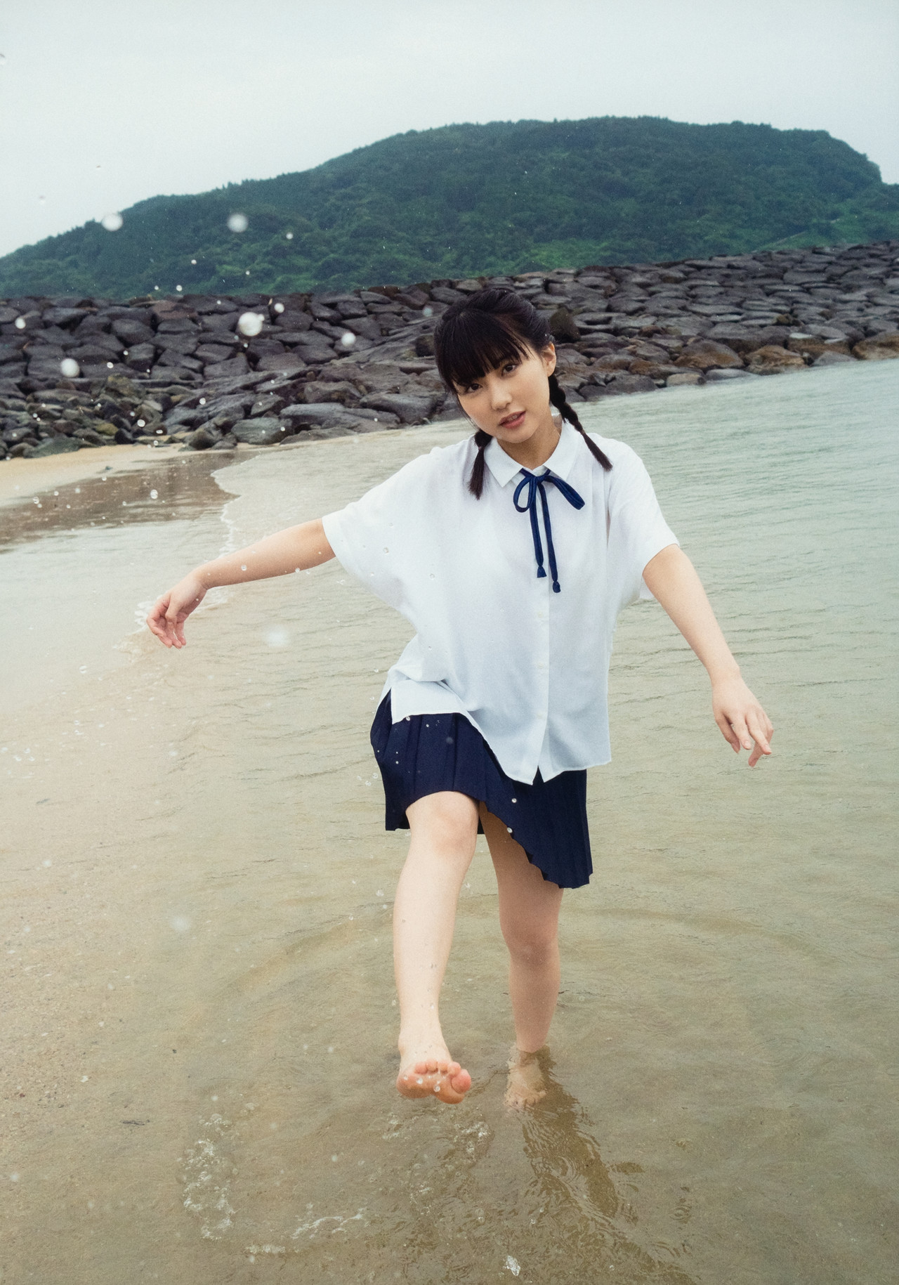 Miku Tanaka 田中美久, 1st写真集 「1／2少女」 Set.01