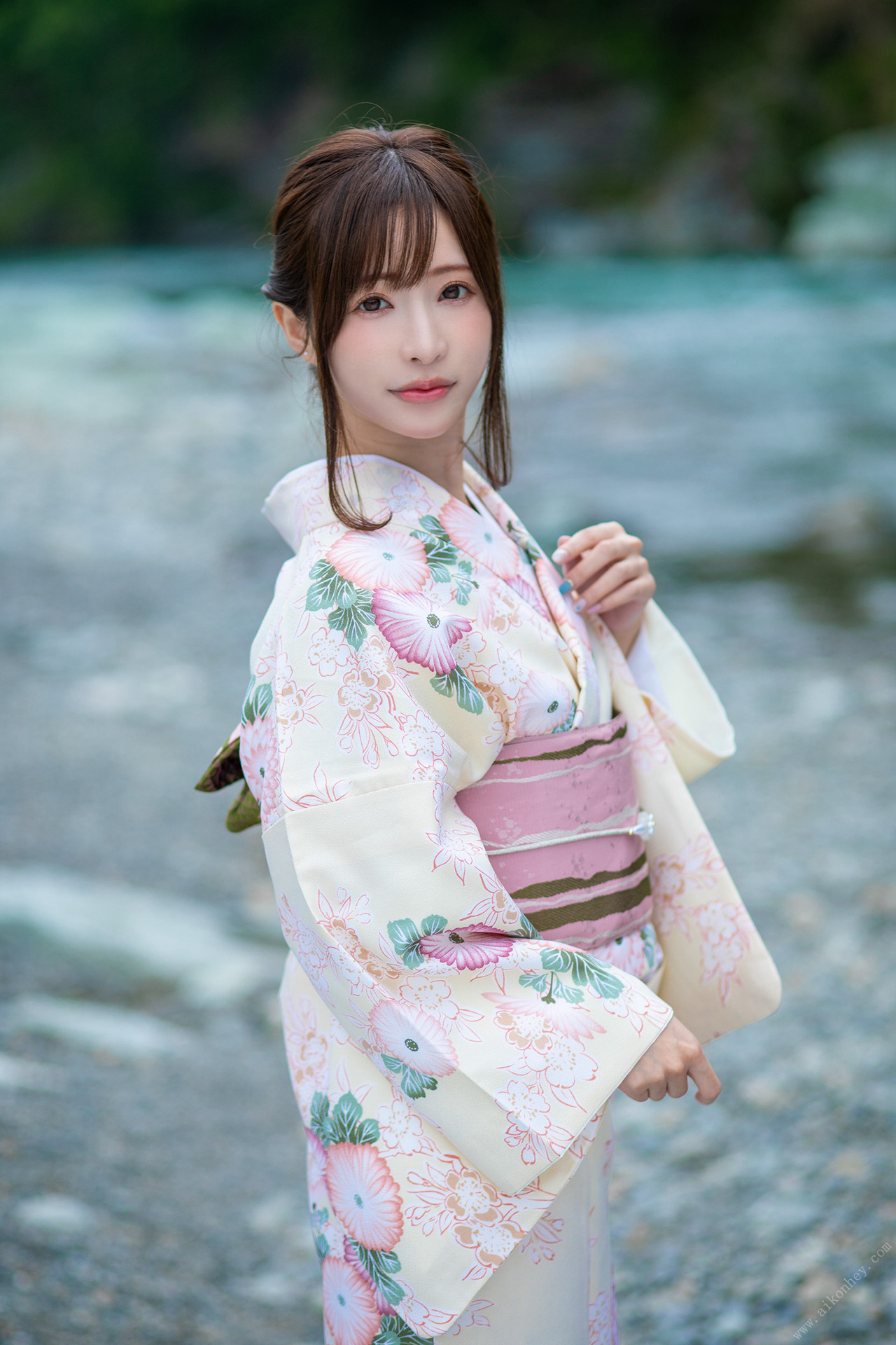 [Weekly Taishu Photobook] Moe Amatsuka 天使もえ - NUDE： 11