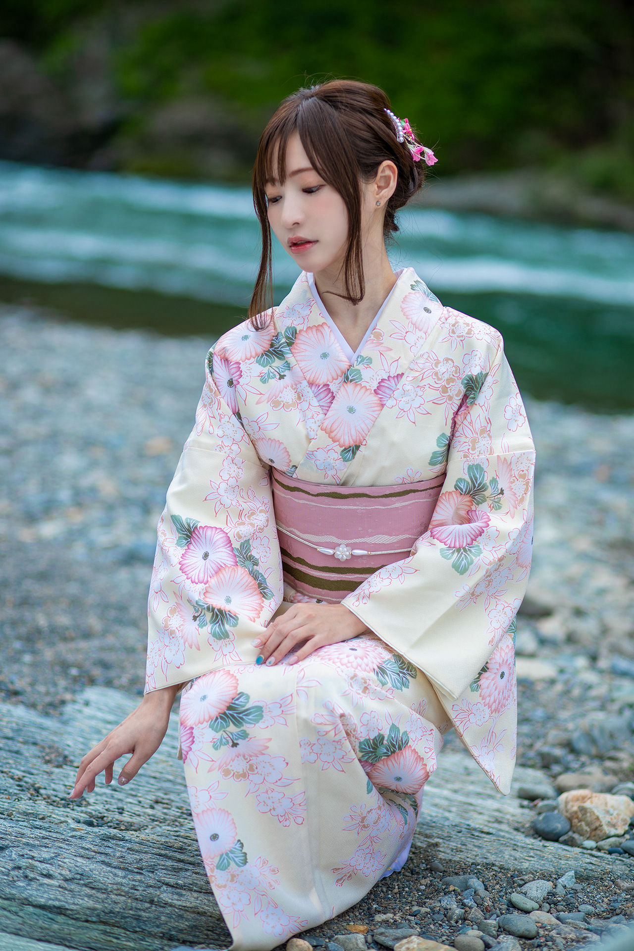 [Weekly Taishu Photobook] Moe Amatsuka 天使もえ - NUDE： 11