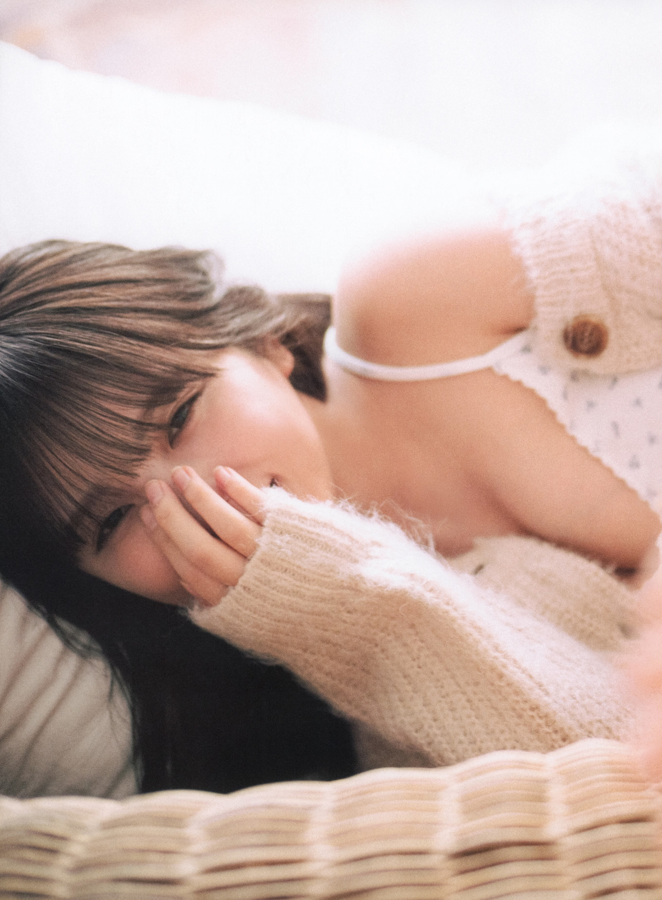 Yuki Yoda 与田佑希, 3rd写真集 「ヨーダ」 Set.01