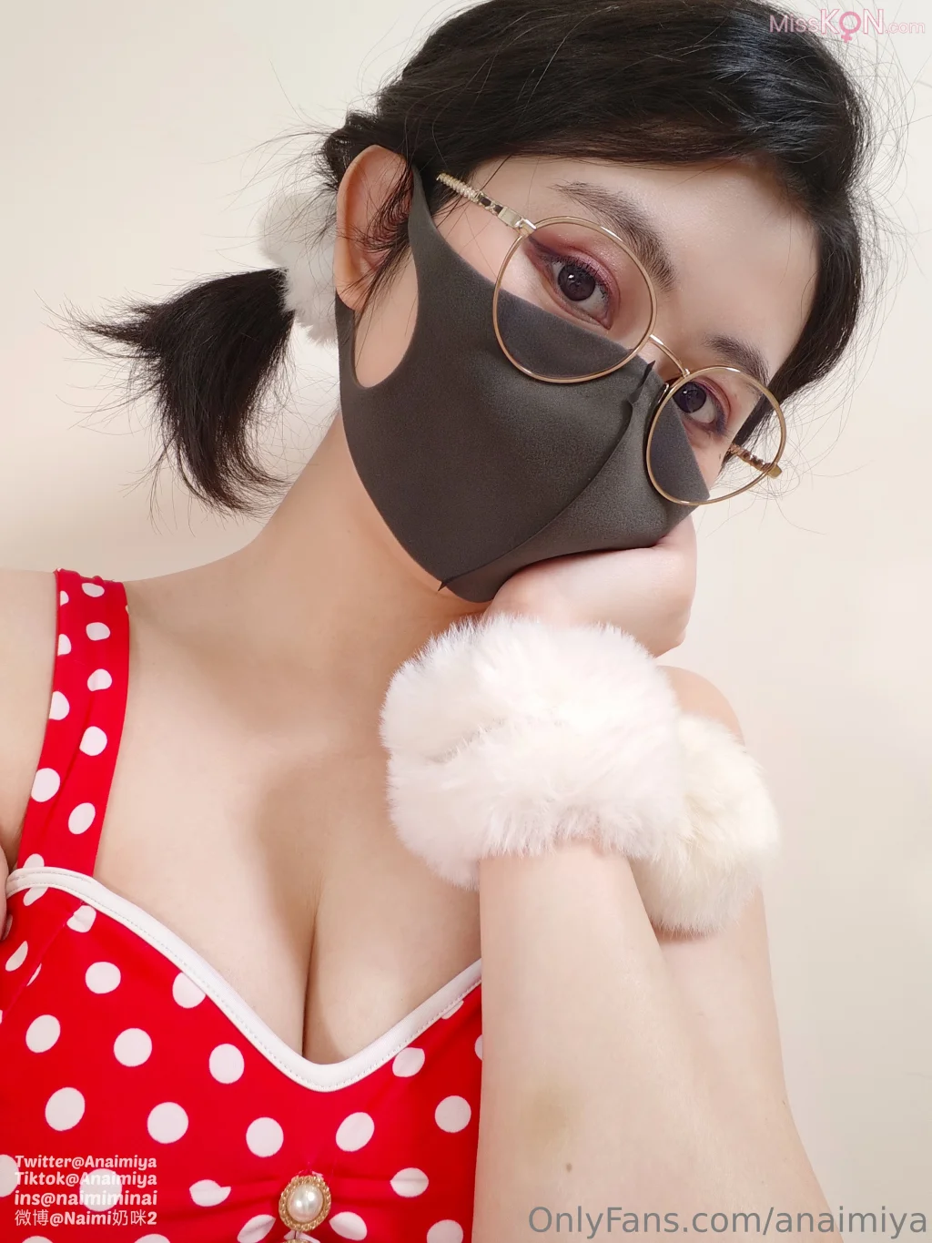 Coser@Anaimiya奶咪_ OnlyFan 2025年4月新作 – 白丝死库水 闷骚短发