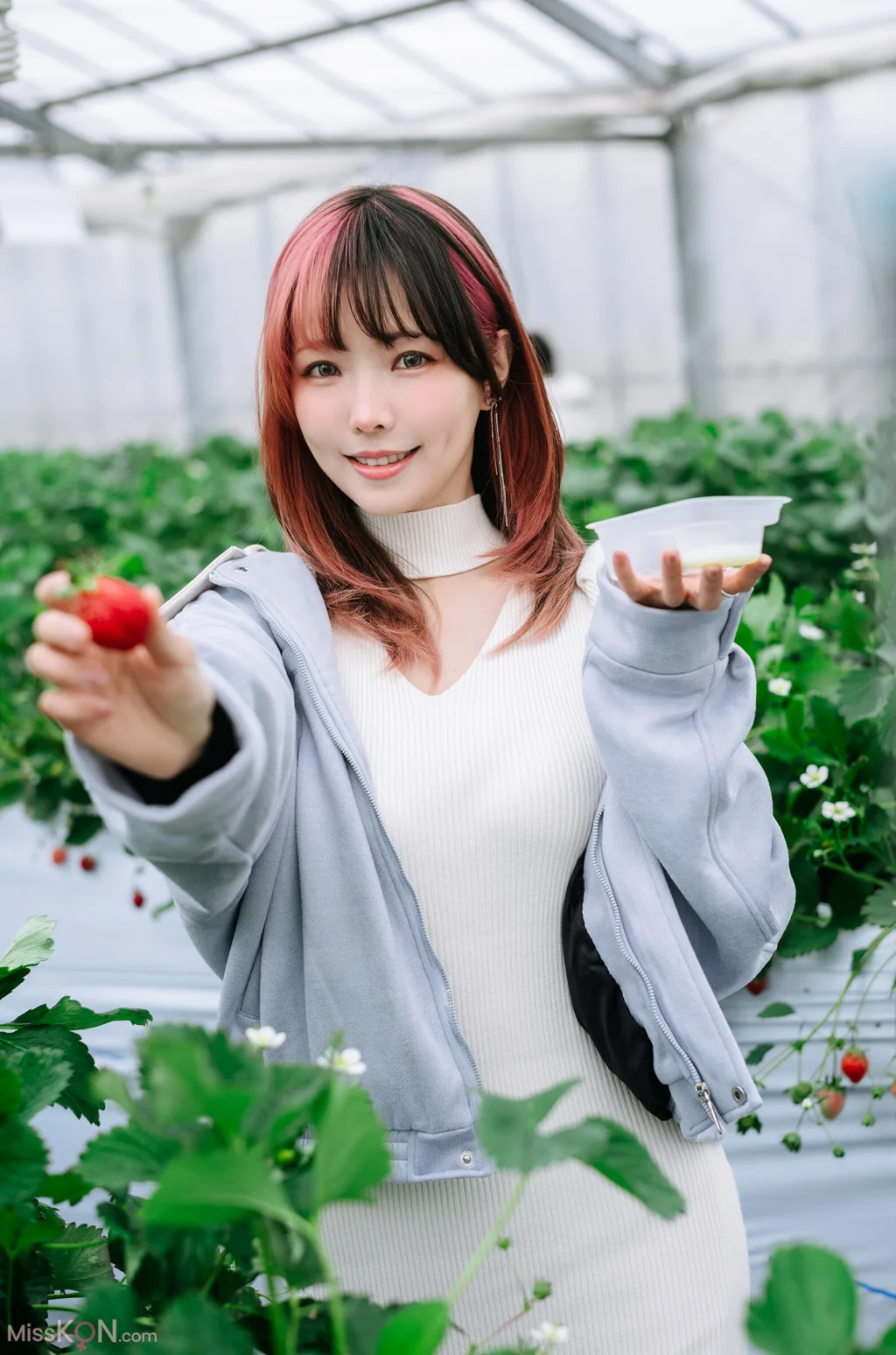 Coser@Ely_eee (ElyEE子)_ Strawberry Picking Date