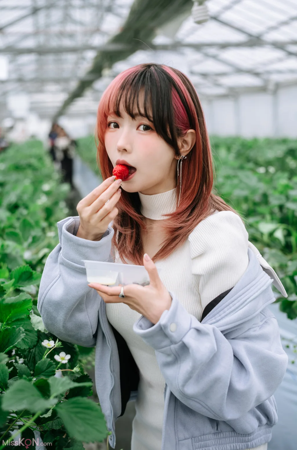 Coser@Ely_eee (ElyEE子)_ Strawberry Picking Date