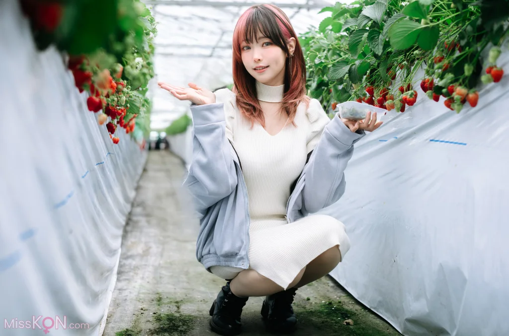 Coser@Ely_eee (ElyEE子)_ Strawberry Picking Date