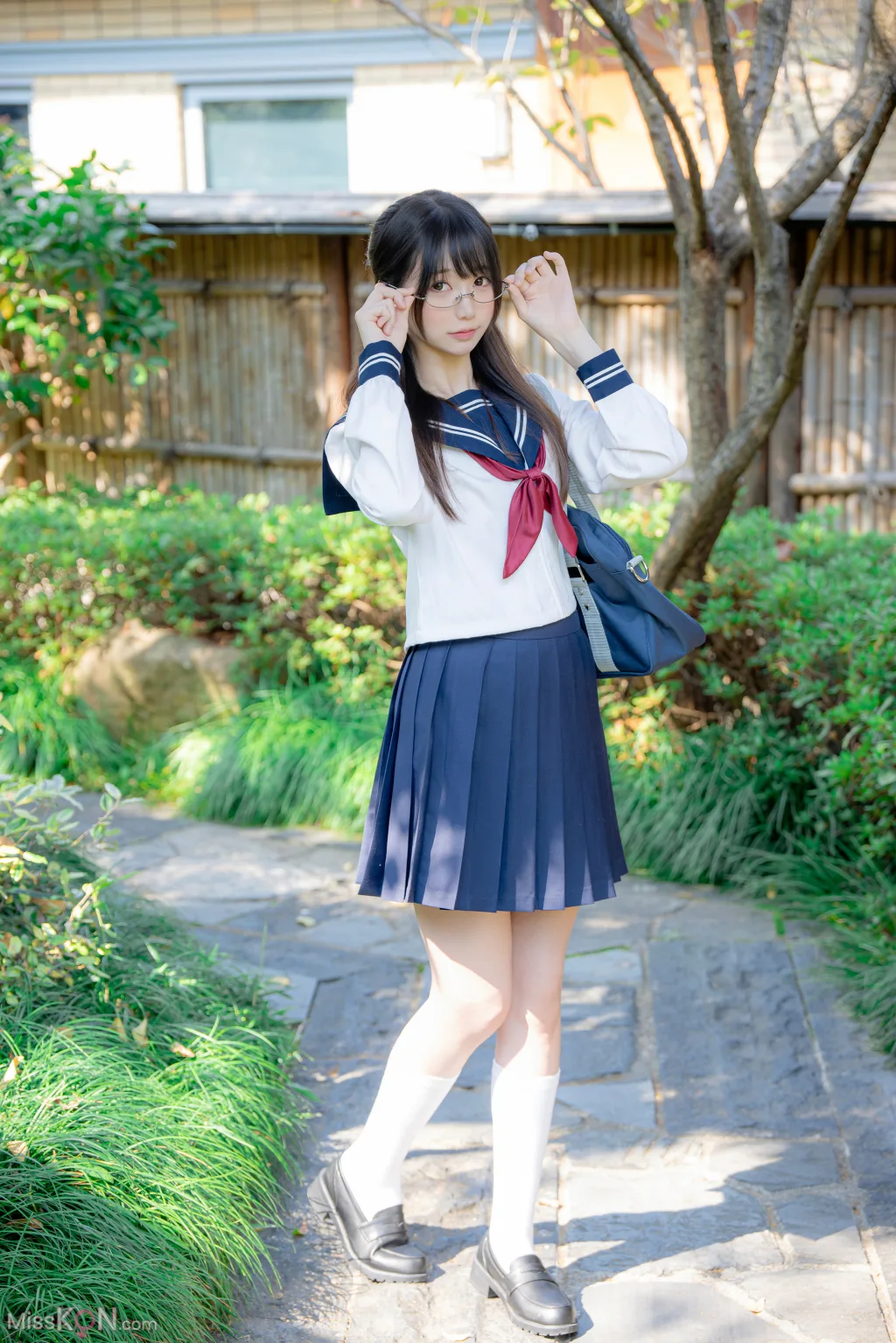 Coser@NAGISA魔物喵_ 真面目な委員長