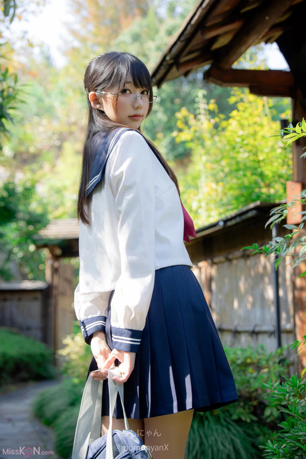 Coser@NAGISA魔物喵_ 真面目な委員長