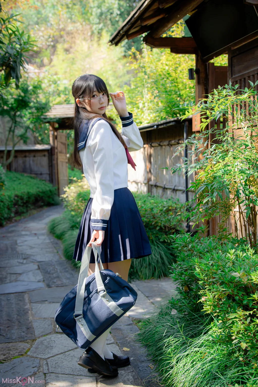 Coser@NAGISA魔物喵_ 真面目な委員長