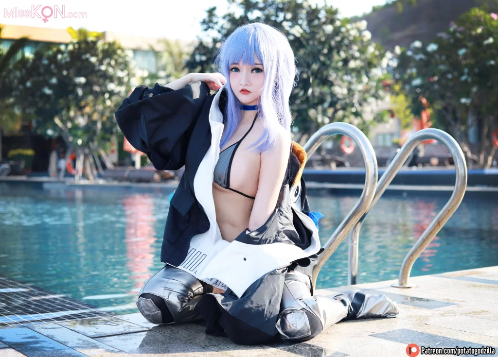 Coser@Potato Godzilla_ 泳装 Meltryllis