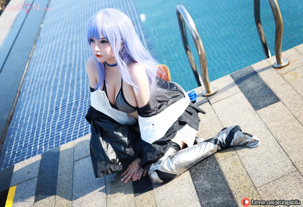 Coser@Potato Godzilla_ 泳装 Meltryllis