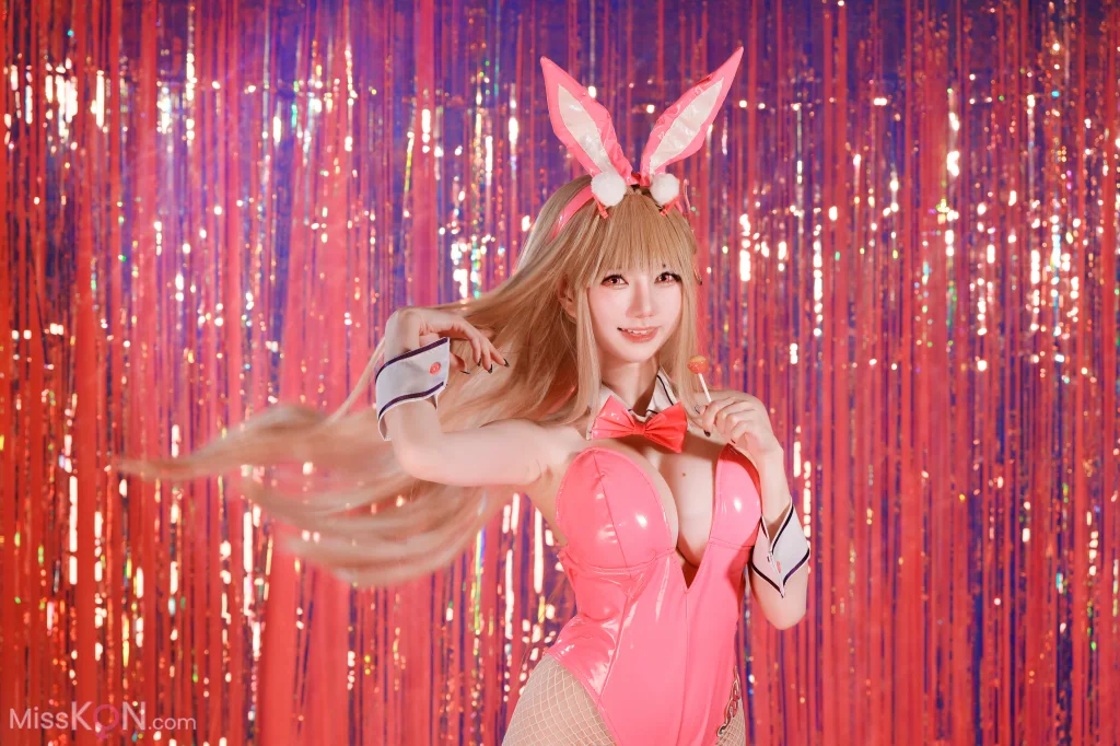 Coser@Sally多啦雪 (Sally Dorasnow)_ NIKKE Viper Bunny Girl