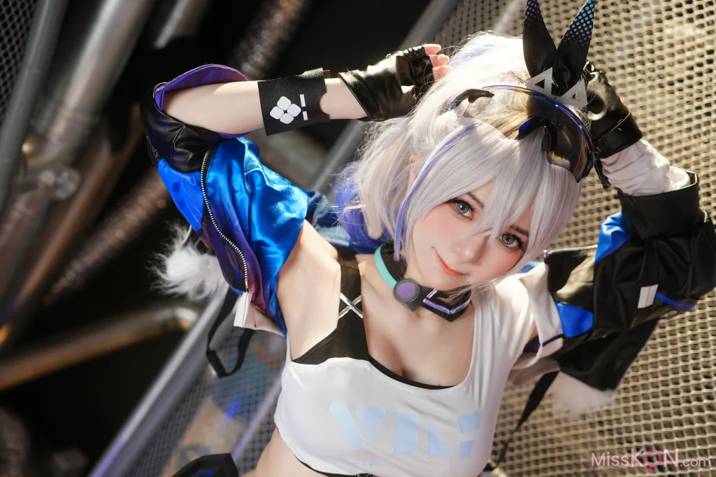 Coser@Sally多啦雪 (Sally Dorasnow)_ Silver Wolf