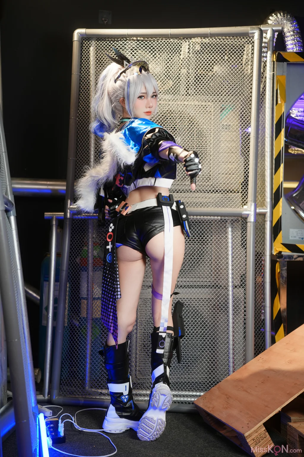 Coser@Sally多啦雪 (Sally Dorasnow)_ Silver Wolf