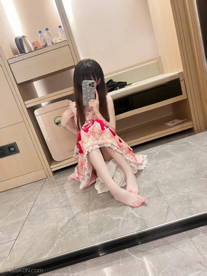 Coser@jasmine甜酱_ 超嫩福利姬少女 爆浆勾人小妖精