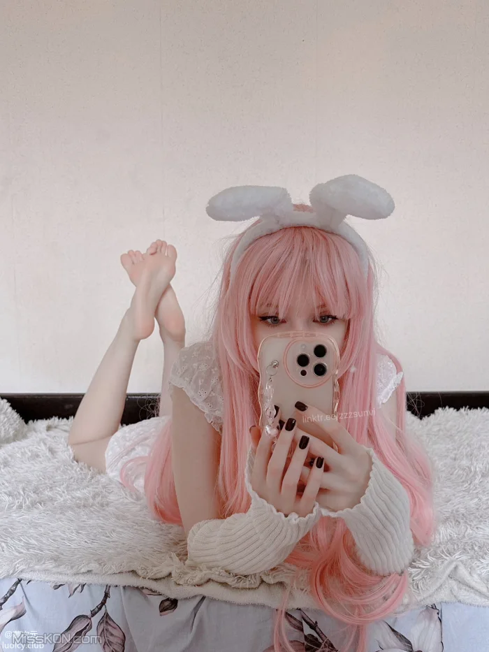 Coser@zzzsunvi_ 顶级Cos白虎萝莉美女 治愈系少女的温馨日常