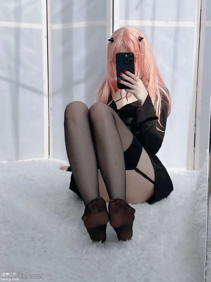 Coser@zzzsunvi_ 顶级Cos白虎萝莉美女 治愈系少女的温馨日常