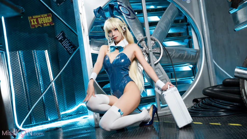 Coser@三無人型_ 蔚蓝档案 飞鸟马时兔女郎