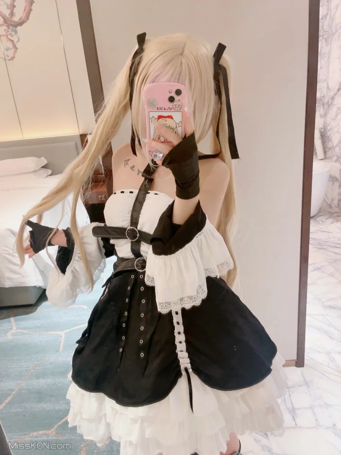 Coser@好吃的鹿鹿 & luluight_ 顶级Cos白虎萝莉 私拍福利