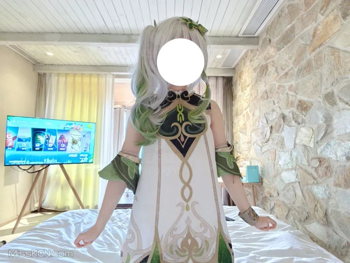 Coser@好吃的鹿鹿 & luluight_ 顶级Cos白虎萝莉 私拍福利