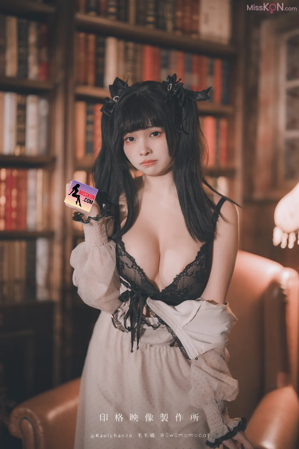 Coser@慕慕Momo_ 玩偶女孩