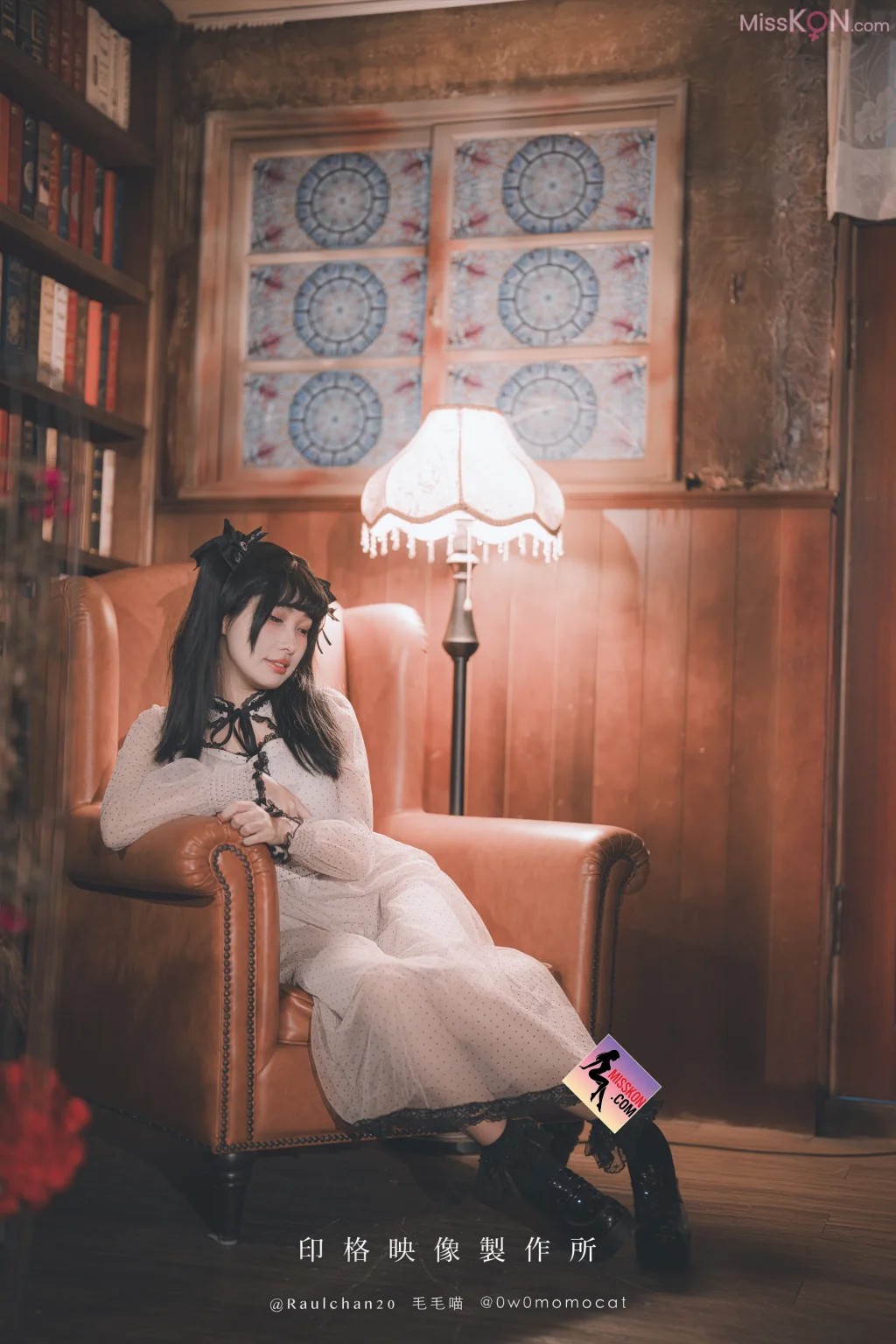 Coser@慕慕Momo_ 玩偶女孩