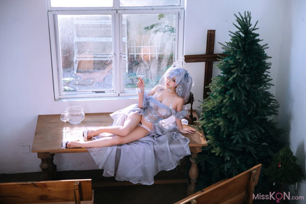 Coser@日奈娇_ 胜利女神 – 妮姬 灰姑娘