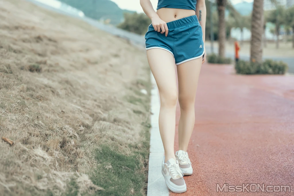 Coser@桃良阿宅_ 晨跑