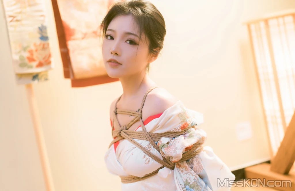 Coser@桃良阿宅_ 紧缚