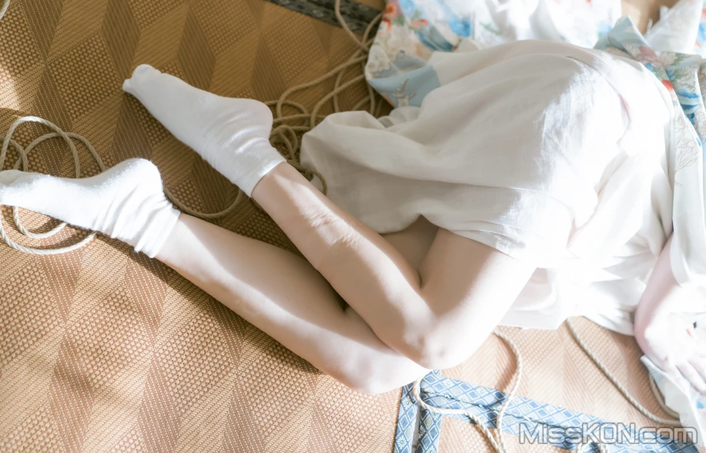Coser@桃良阿宅_ 紧缚