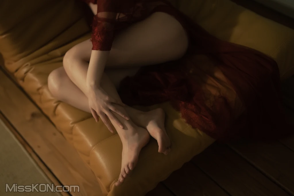 Coser@桃良阿宅_ 红烛