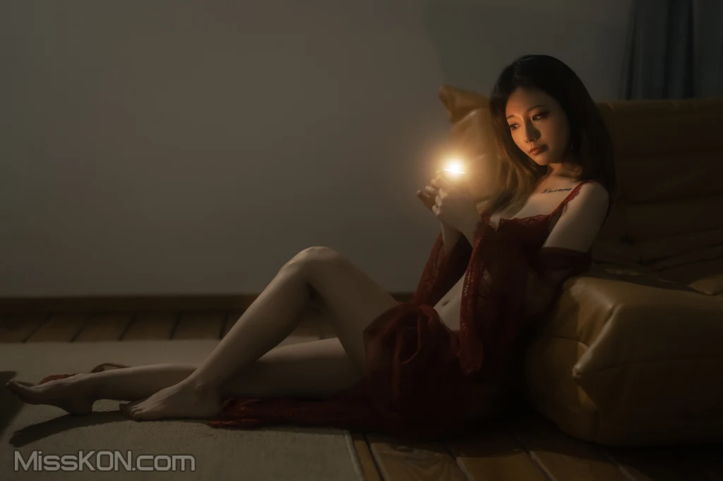 Coser@桃良阿宅_ 红烛