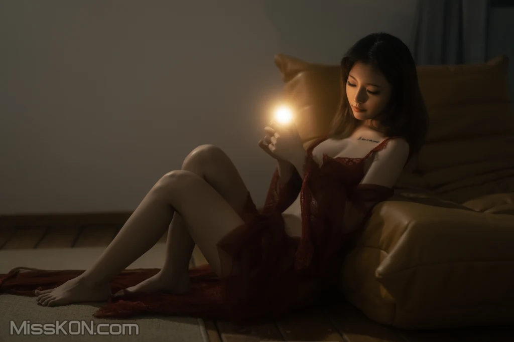 Coser@桃良阿宅_ 红烛