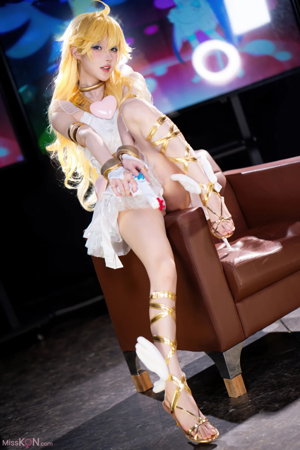 Coser@阿包也是兔娘 & 苏苏苏Sofia_ 吊带袜天使