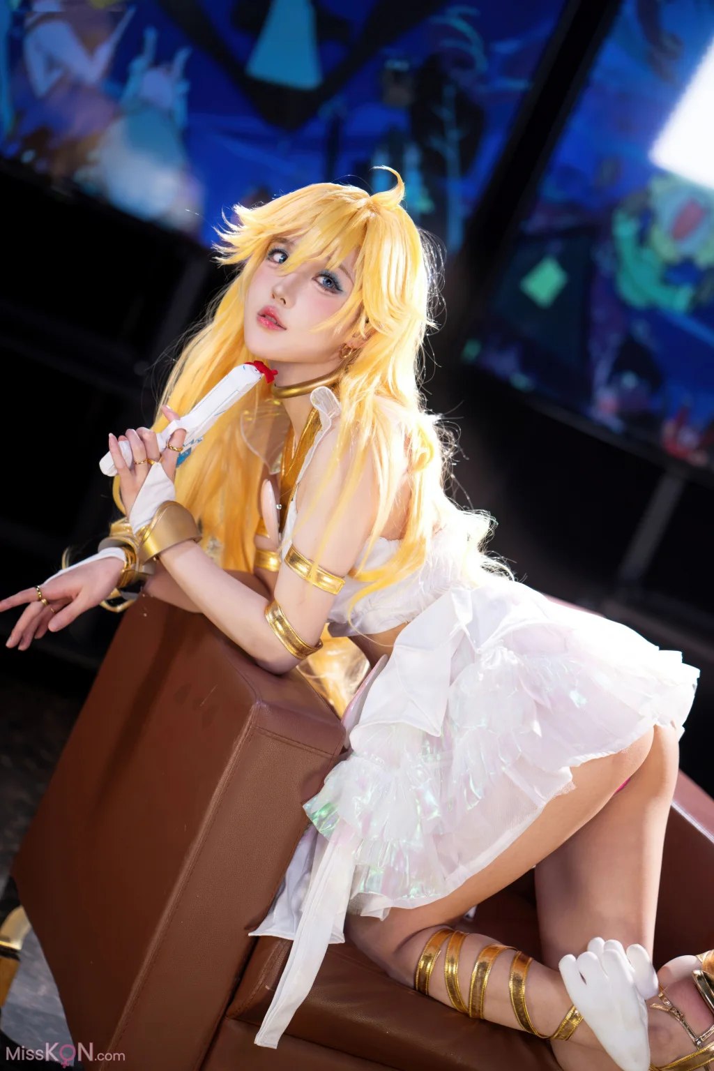 Coser@阿包也是兔娘 & 苏苏苏Sofia_ 吊带袜天使