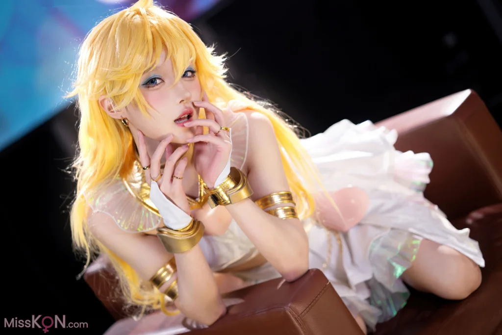 Coser@阿包也是兔娘 & 苏苏苏Sofia_ 吊带袜天使