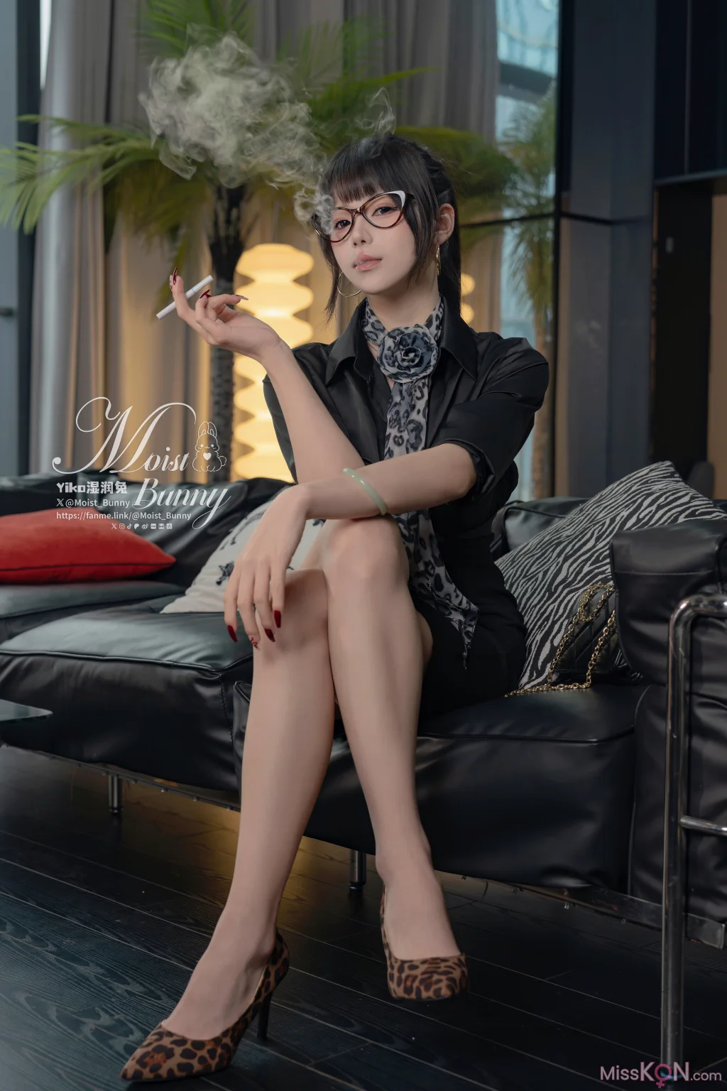 Coser@黏黏团子兔_ 04月作品『总裁攻略』 Buttons
