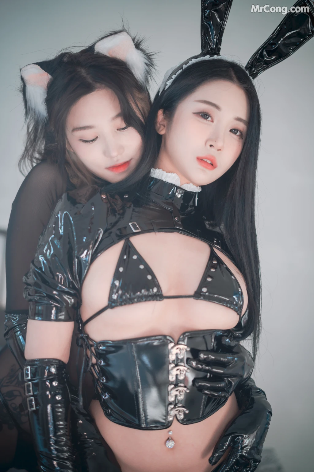 DJAWA Photo – Bomi (보미) x Taeri_ “Cat and Rabbit”