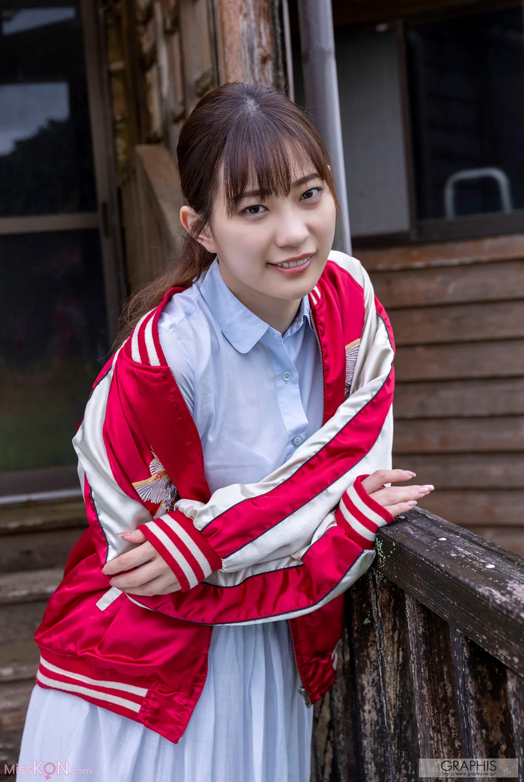 Akari Mitani (美谷朱音)_ [Graphis Gals] No.560 Vermilion
