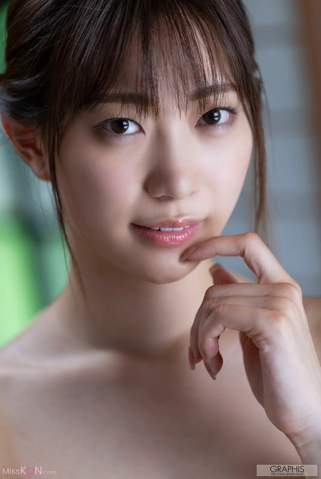 Akari Mitani (美谷朱音)_ [Graphis Gals] No.560 Vermilion