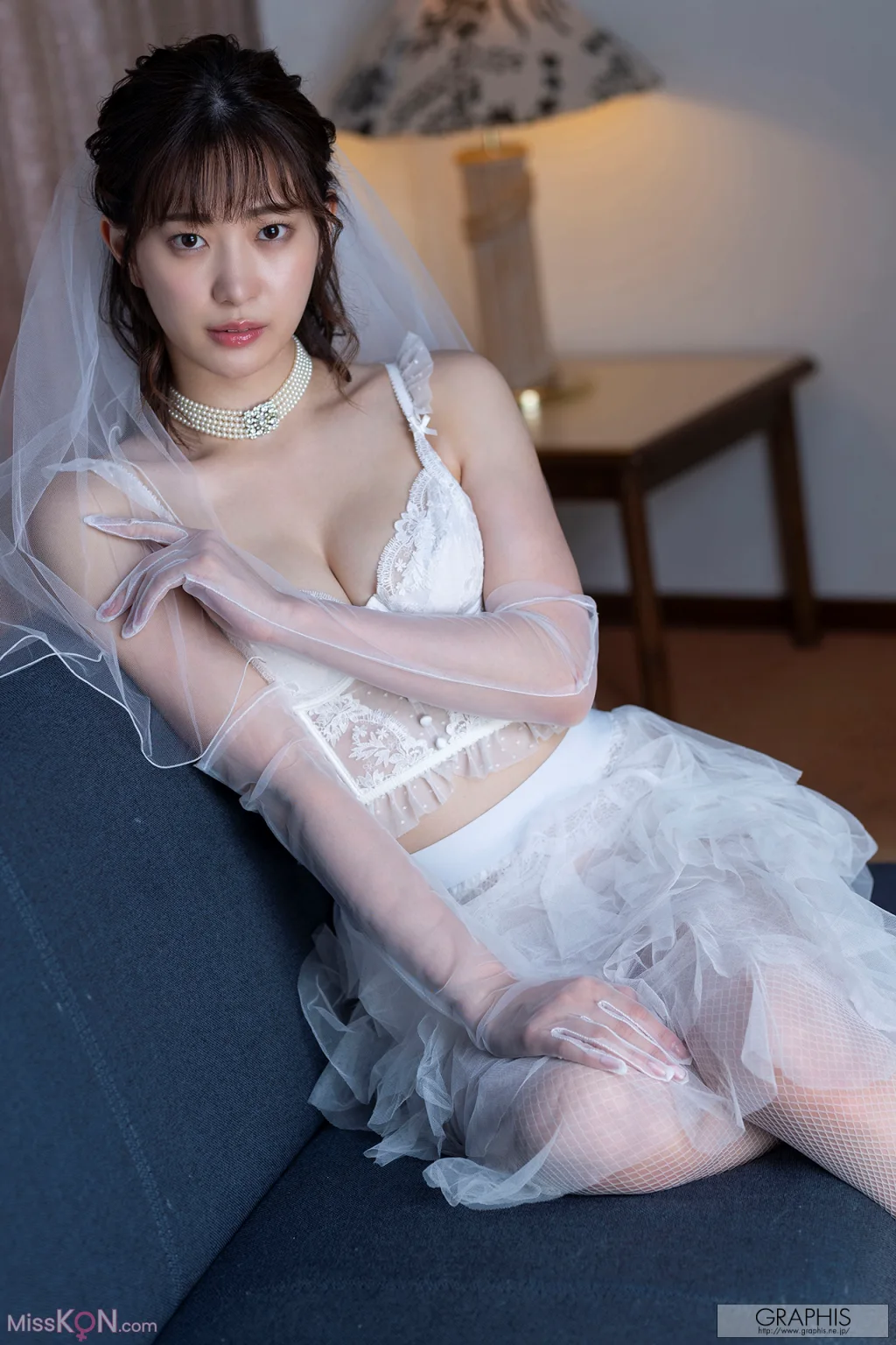 Akari Mitani (美谷朱音)_ [Graphis Gals] No.560 Vermilion