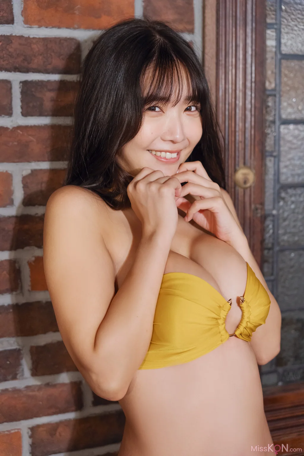 Amau Kisumi (天羽希純)_ こっち見ていいよ